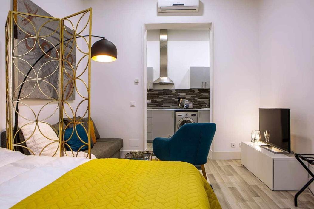 Calle Huertas Corazon By Regalatemadrid Exteriör bild